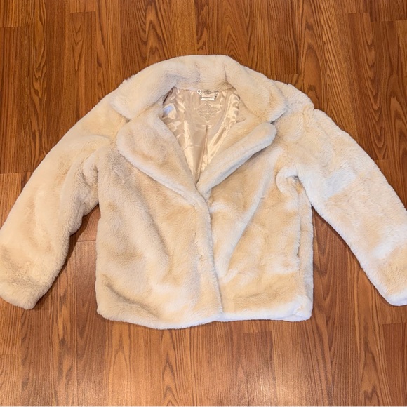 NWOT Jou Jou Women's Cream Teddy Jacket - Picture 2 of 5